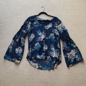 Floral bell sleeve blouse